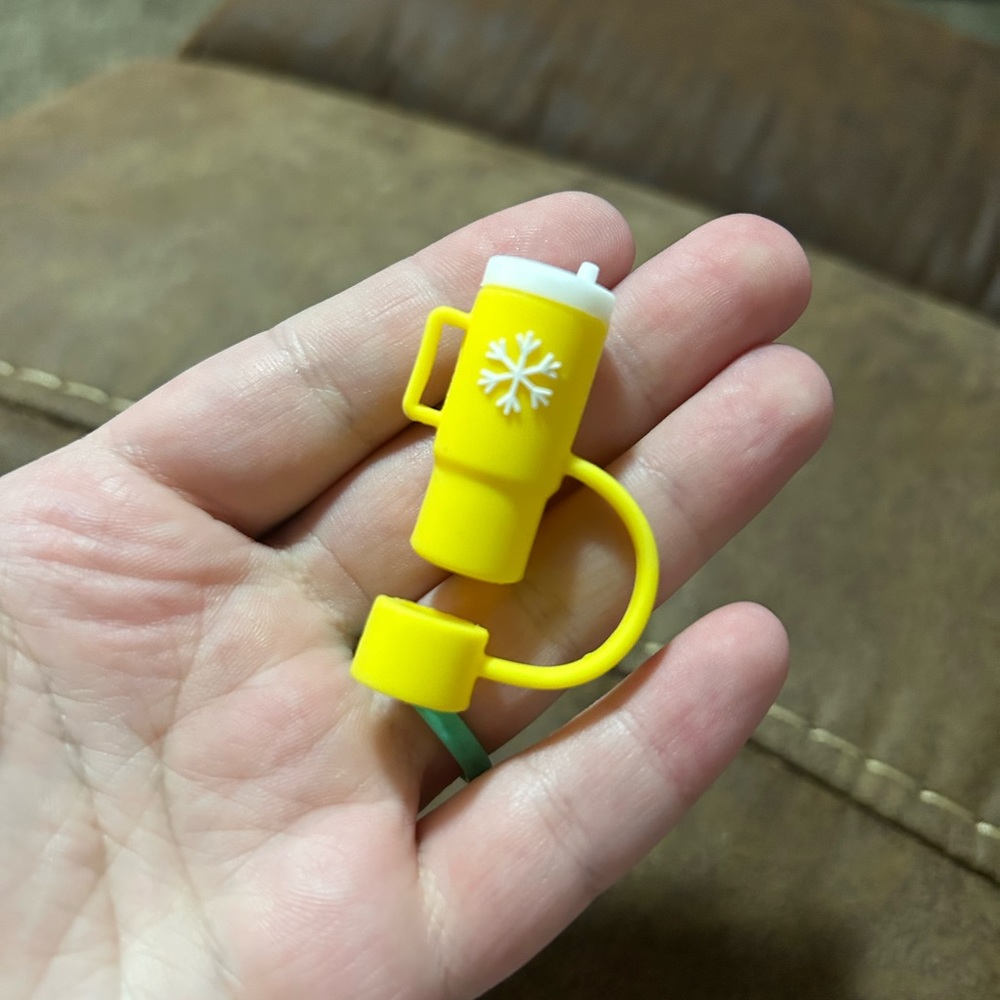 Straw cap cover